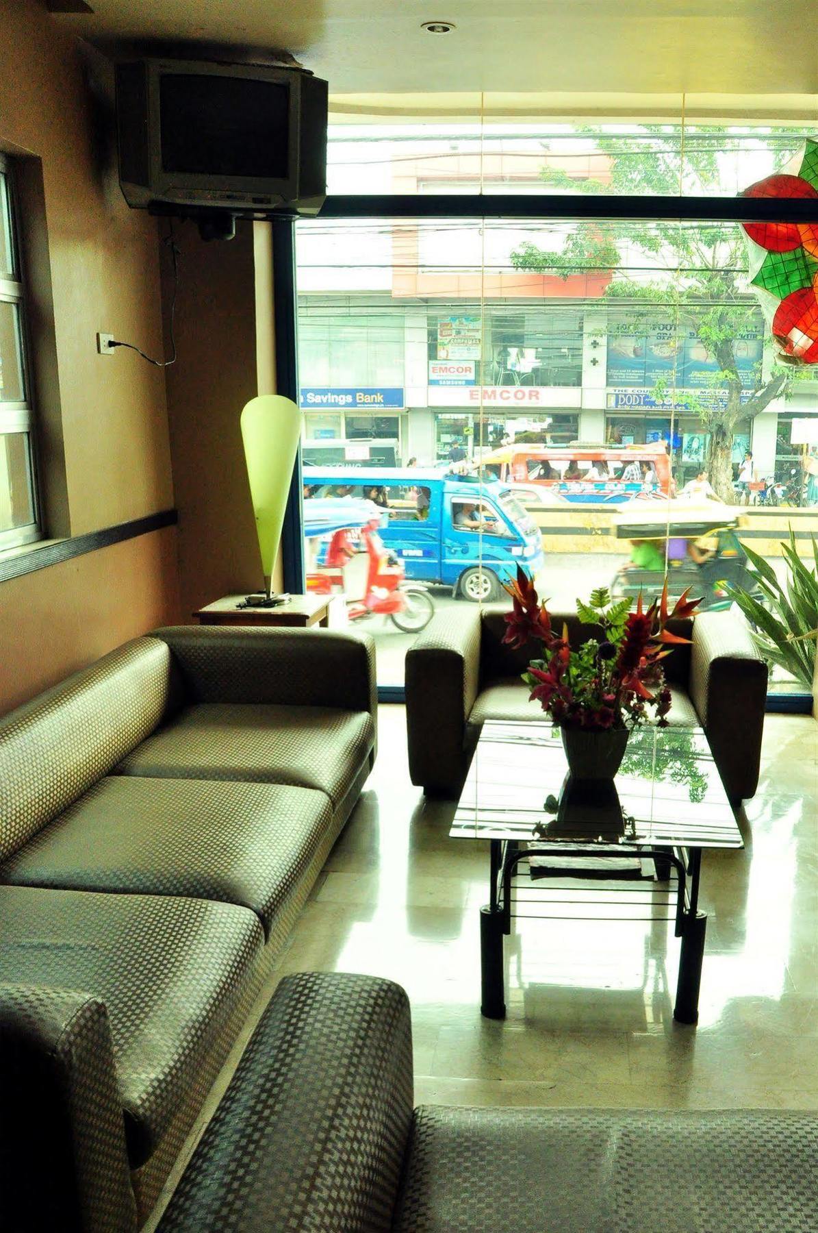 Gv Hotel Talisay Cebu Exterior foto